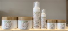 De SPA BODY lijn is er in de varianten: BAMBOO fris & natuurlijk - CHI lotus & kersenbloem met een vleugje amandel- FRISS verkwikkende lemongrass & munt - SHEN zachte vanille & romantische roos.